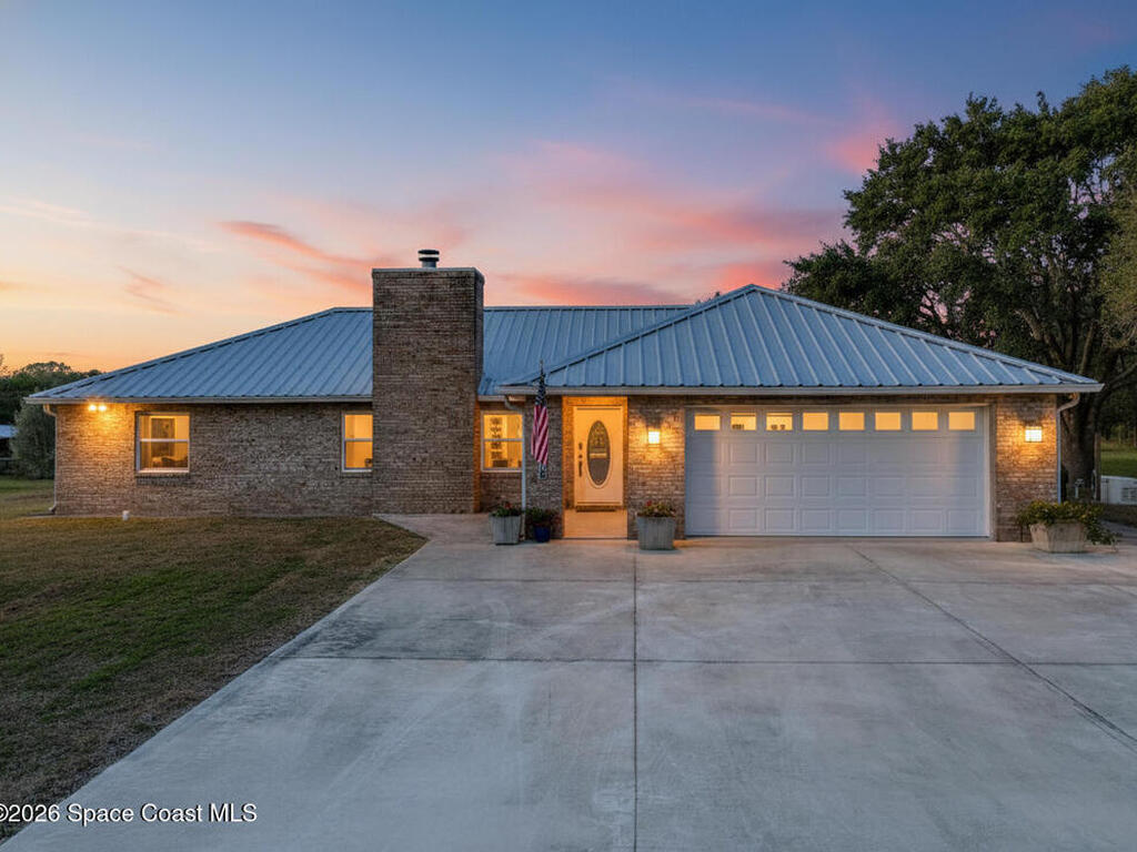 2940 Flounder Creek Road, Mims, FL 32754