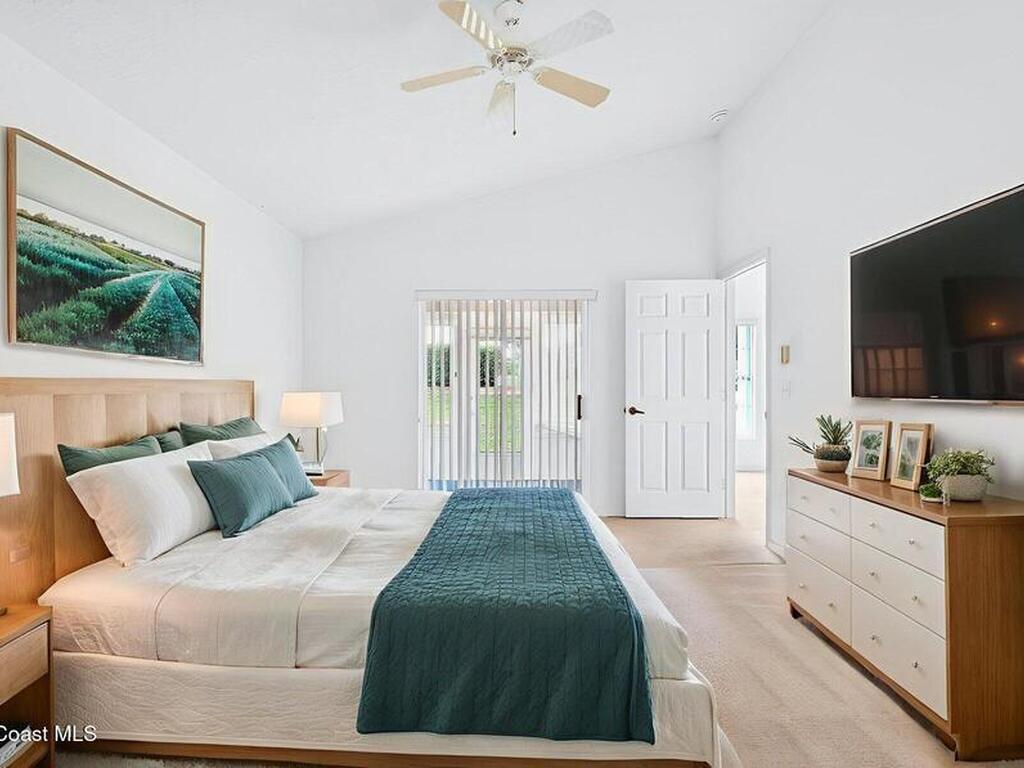 934 Pine Creek Circle, Palm Bay, FL 32905