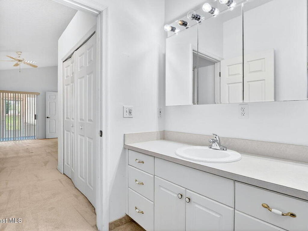 934 Pine Creek Circle, Palm Bay, FL 32905