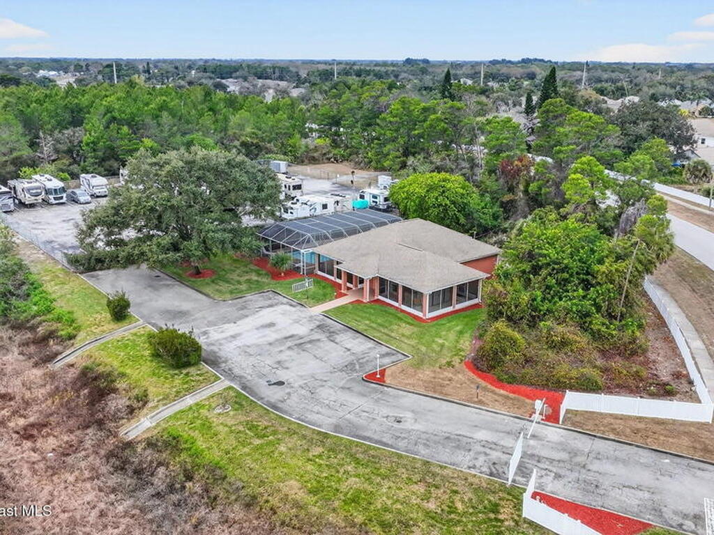 934 Pine Creek Circle, Palm Bay, FL 32905