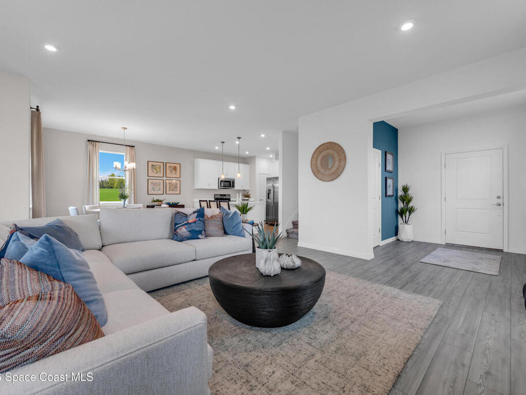 816 Castleford Avenue, Palm Bay, FL 32905