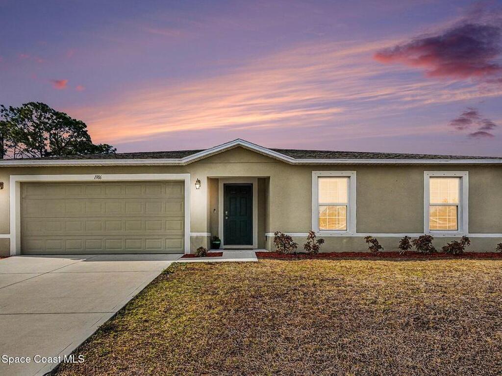 1986 Waukesha Avenue, Palm Bay, FL 32909