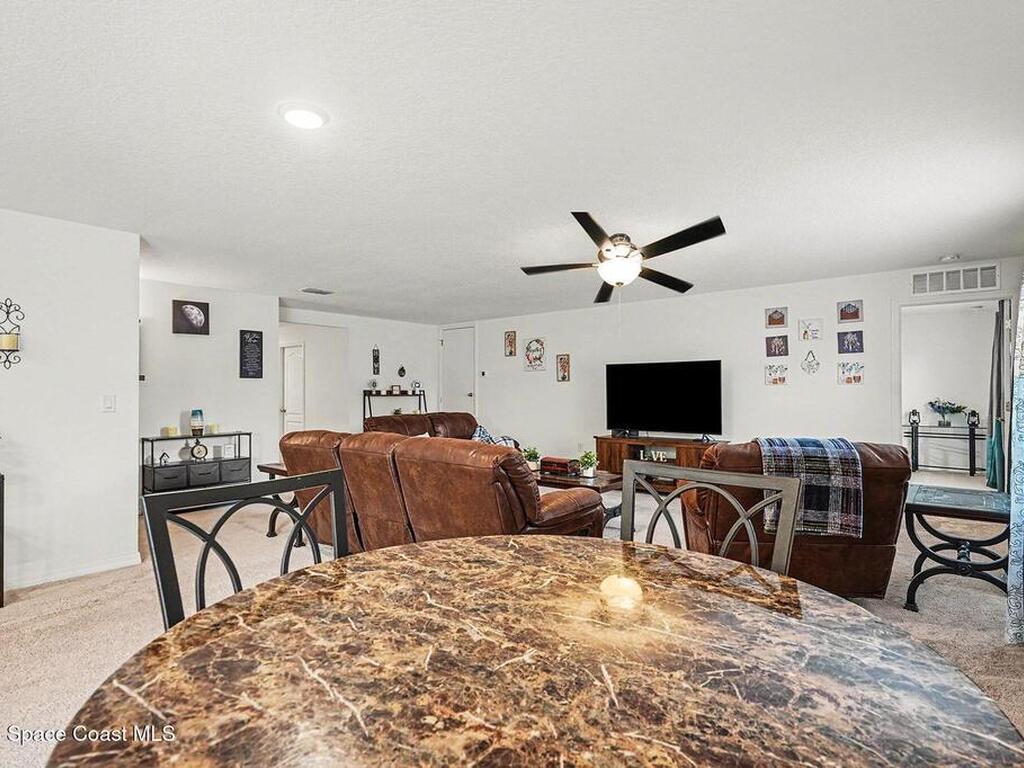 1986 Waukesha Avenue, Palm Bay, FL 32909