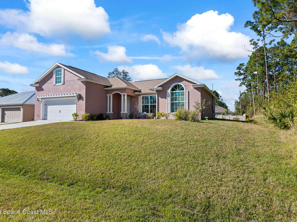 824 Schomer Avenue, Palm Bay, FL 32908