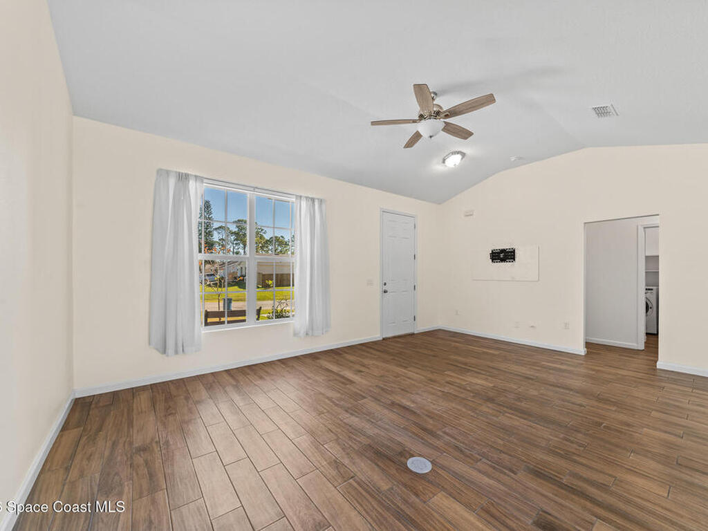 824 Schomer Avenue, Palm Bay, FL 32908