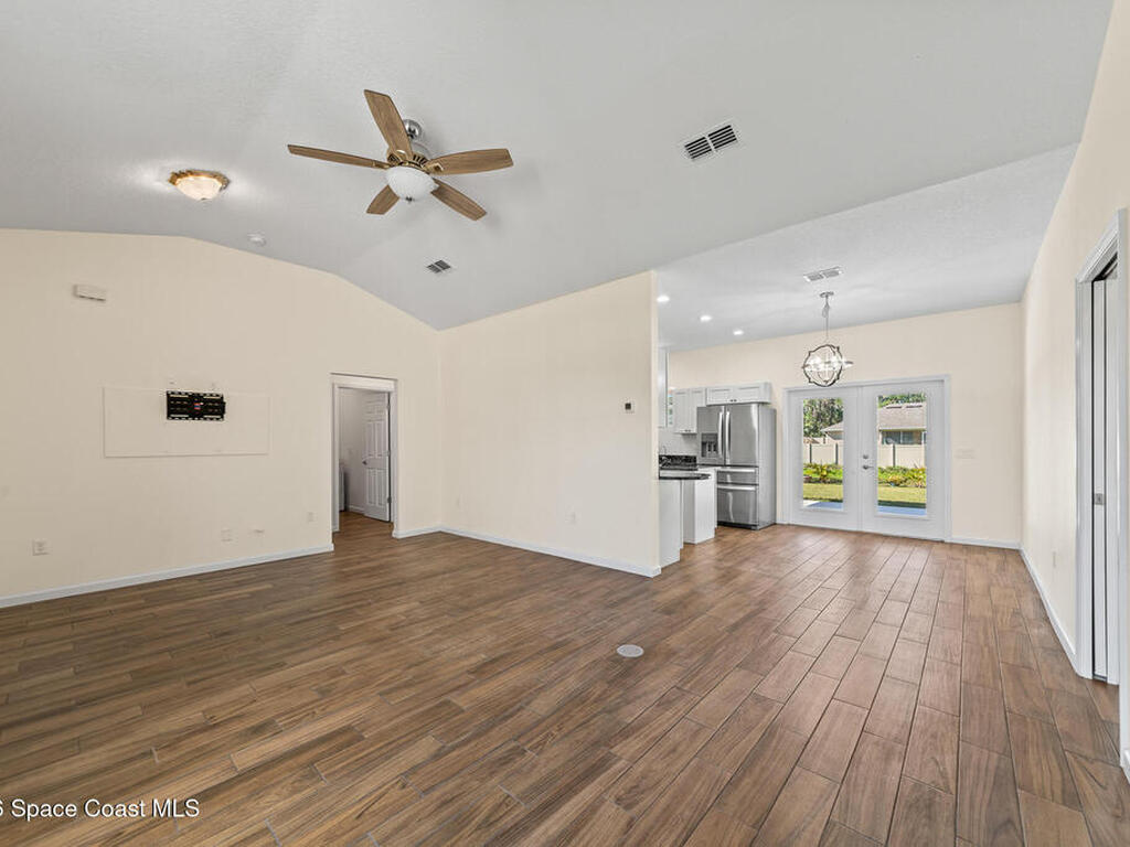 824 Schomer Avenue, Palm Bay, FL 32908