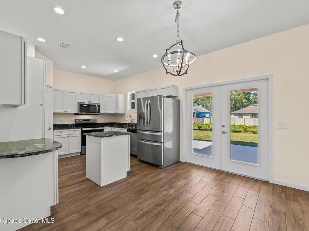 824 Schomer Avenue, Palm Bay, FL 32908