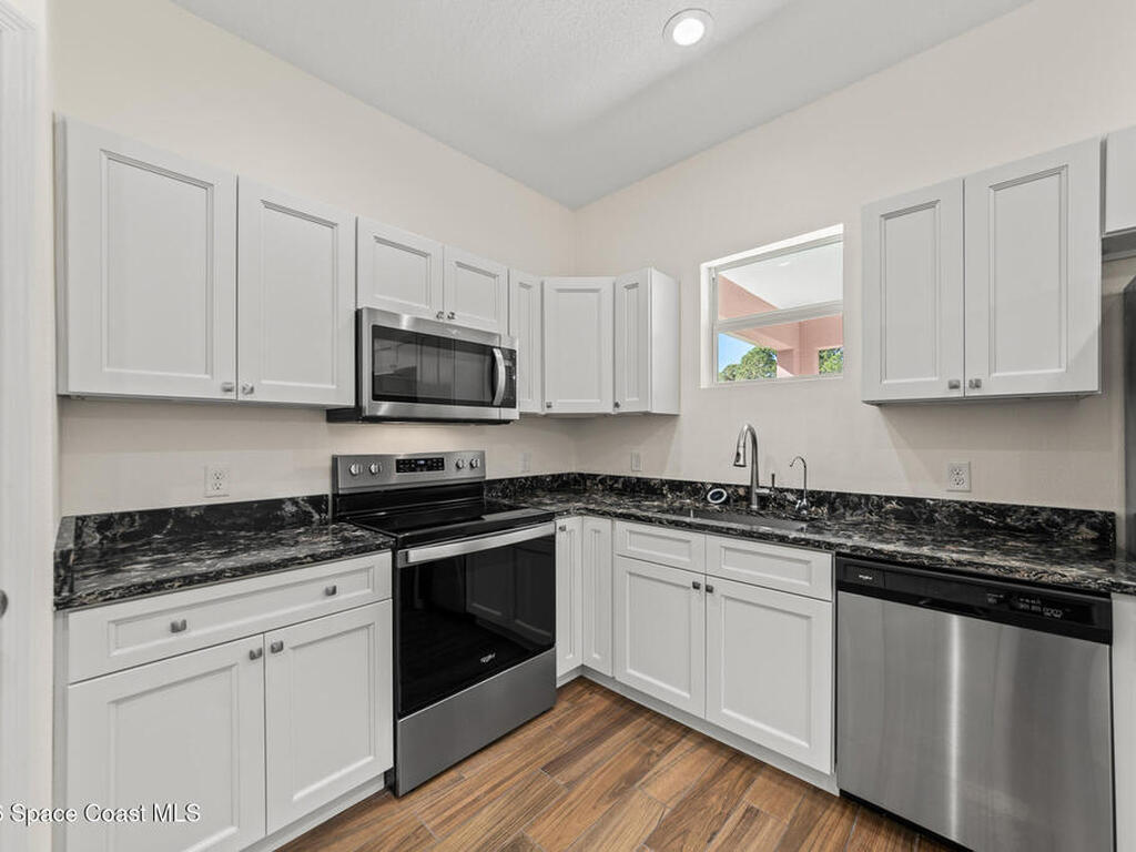 824 Schomer Avenue, Palm Bay, FL 32908