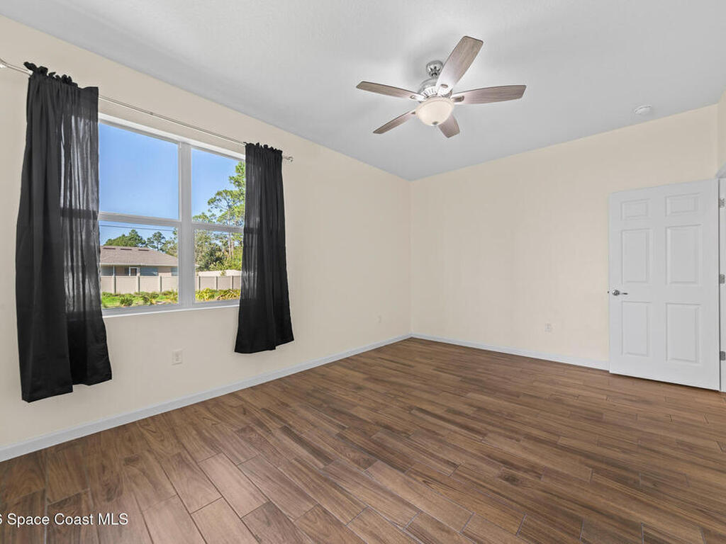 824 Schomer Avenue, Palm Bay, FL 32908