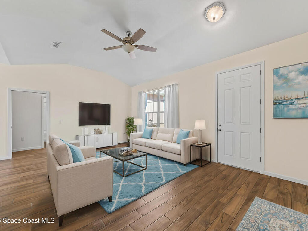 824 Schomer Avenue, Palm Bay, FL 32908