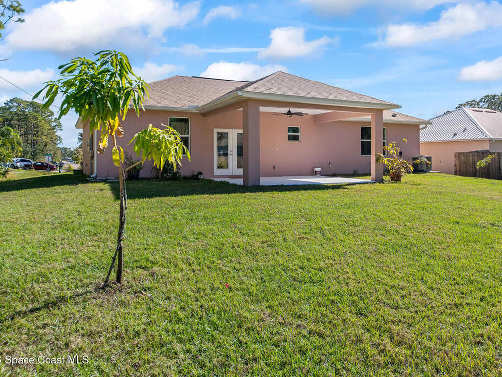 824 Schomer Avenue, Palm Bay, FL 32908