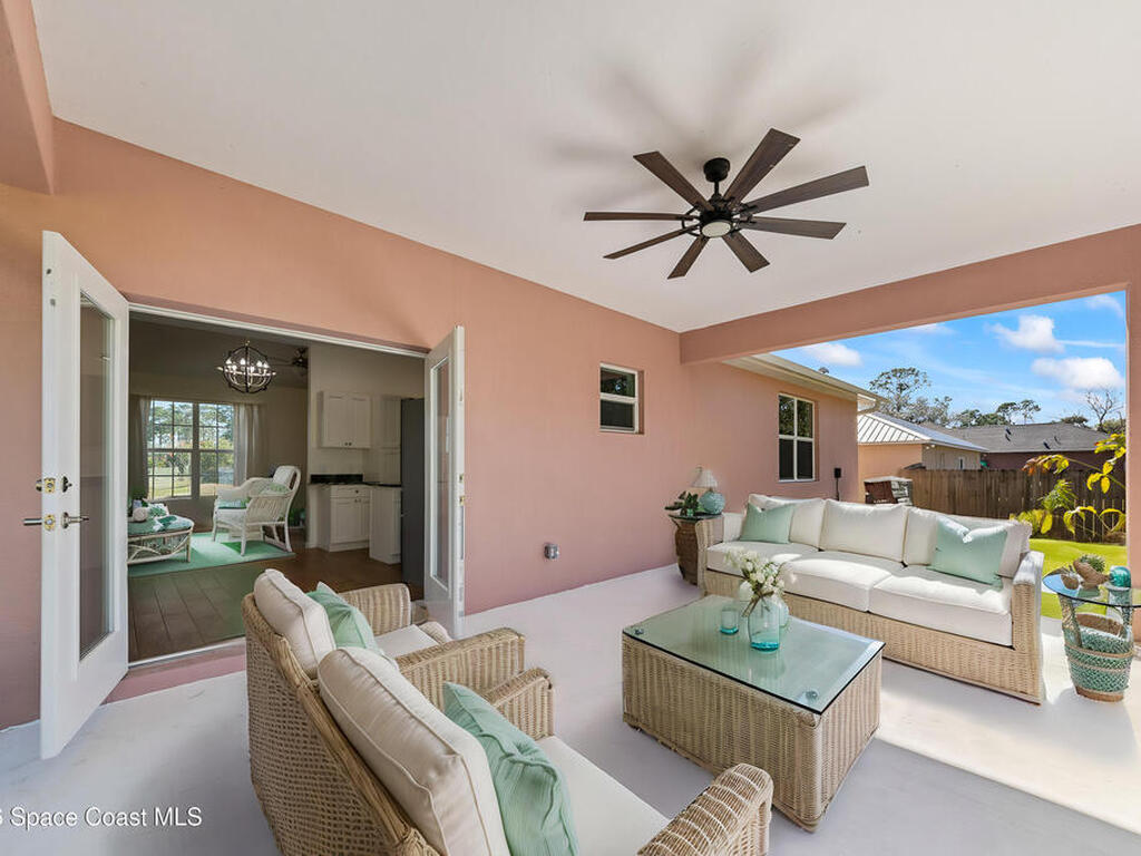 824 Schomer Avenue, Palm Bay, FL 32908