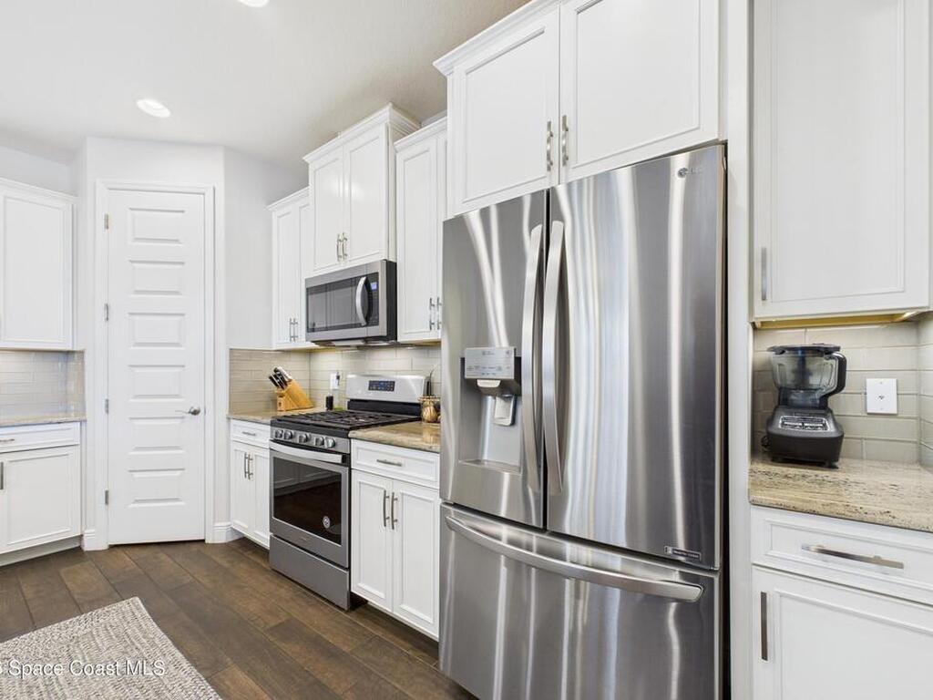 7663 Poulicny Lane, Melbourne, FL 32940