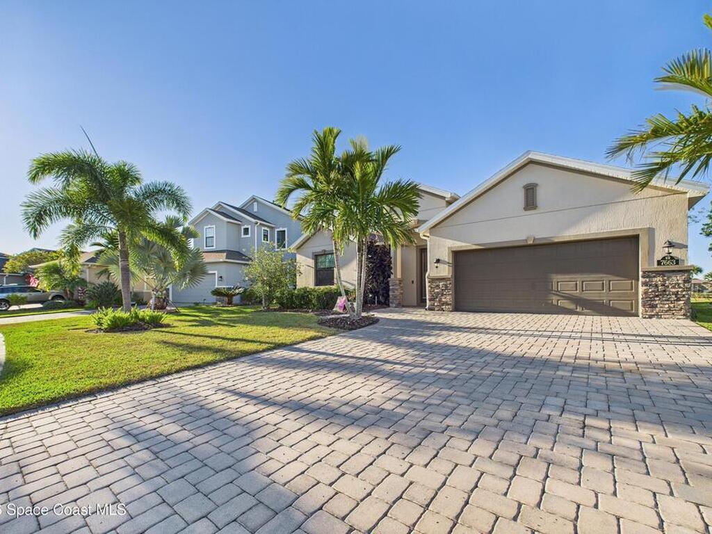 7663 Poulicny Lane, Melbourne, FL 32940