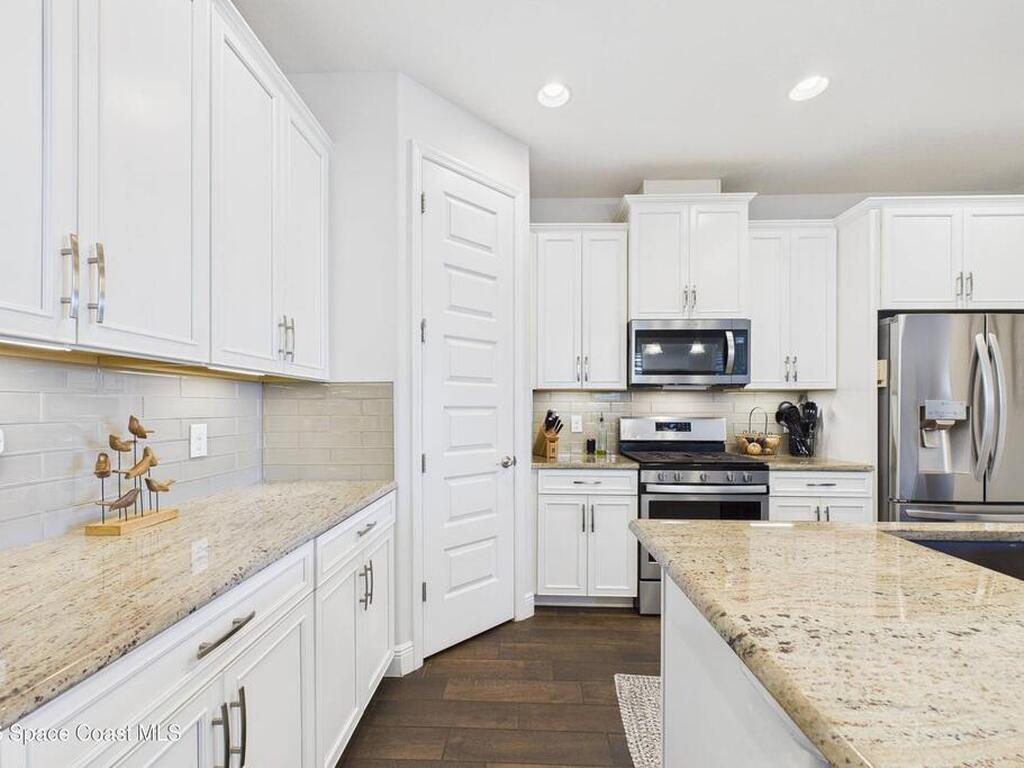 7663 Poulicny Lane, Melbourne, FL 32940