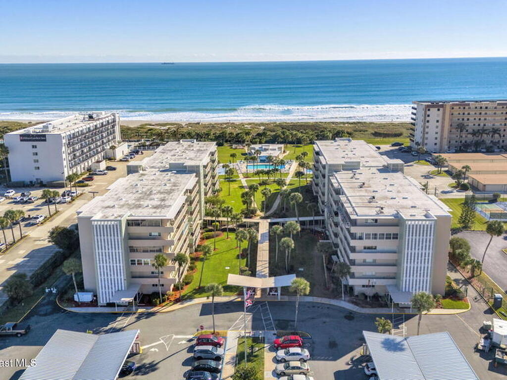 2020 N Atlantic Avenue, Cocoa Beach, FL 32931