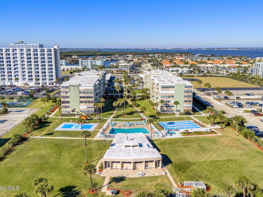 2020 N Atlantic Avenue, Cocoa Beach, FL 32931