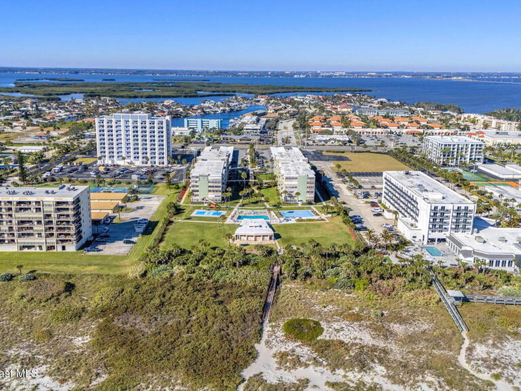 2020 N Atlantic Avenue, Cocoa Beach, FL 32931