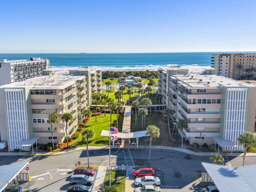 2020 N Atlantic Avenue, Cocoa Beach, FL 32931