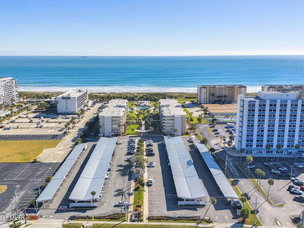 2020 N Atlantic Avenue, Cocoa Beach, FL 32931