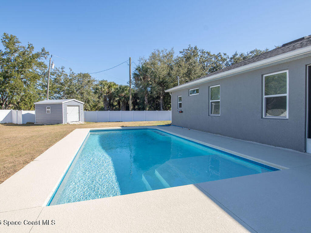 200 Triana Avenue, Palm Bay, FL 32908