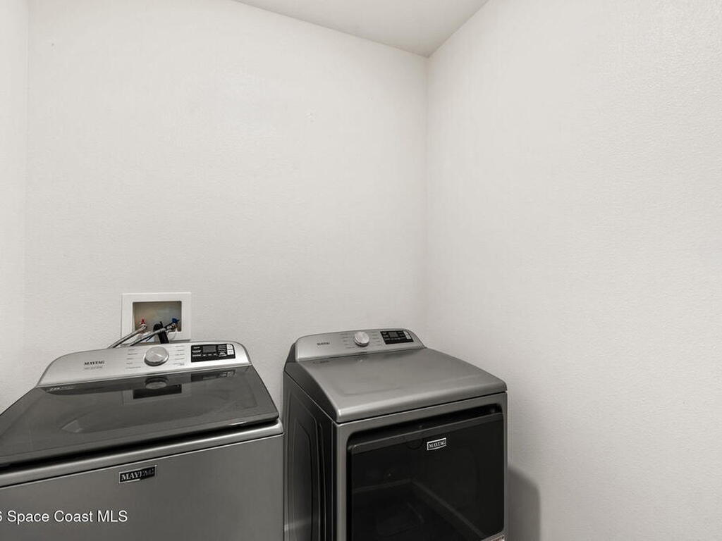 471 Old Country Road, Palm Bay, FL 32909