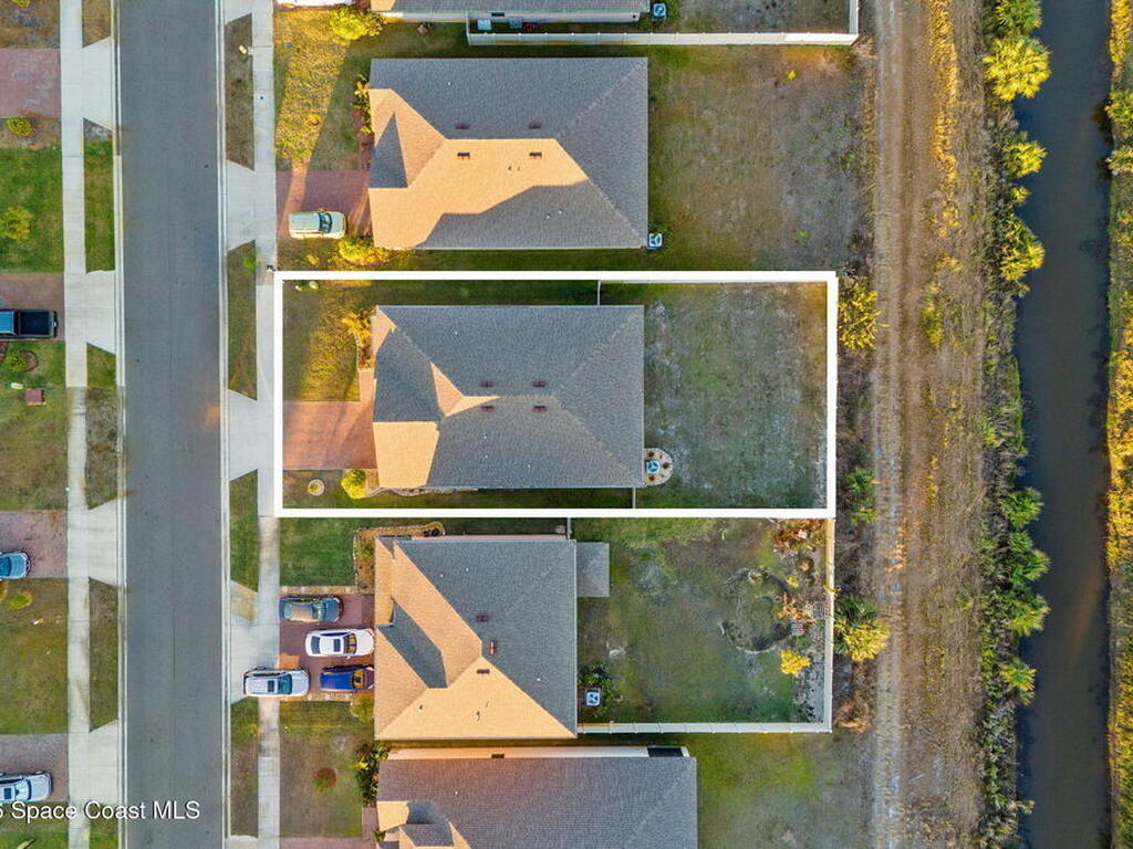 471 Old Country Road, Palm Bay, FL 32909