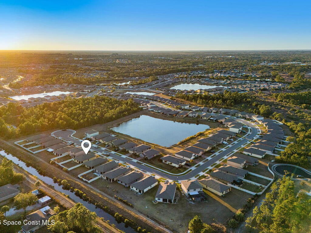 471 Old Country Road, Palm Bay, FL 32909