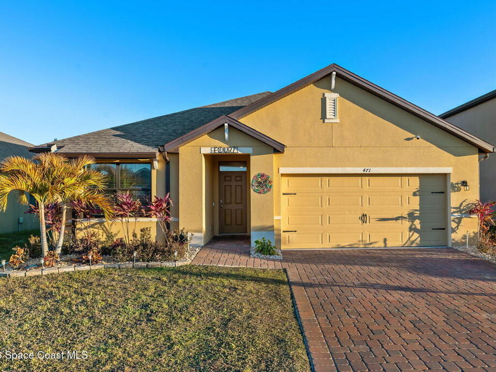 471 Old Country Road, Palm Bay, FL 32909