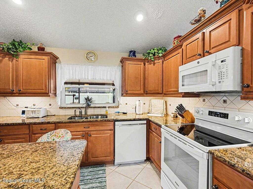 864 Yorktowne Drive, Rockledge, FL 32955