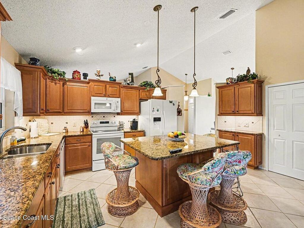 864 Yorktowne Drive, Rockledge, FL 32955