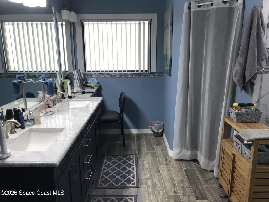 594 Pine Forest Court, Melbourne, FL 32940