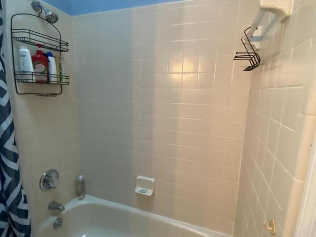 594 Pine Forest Court, Melbourne, FL 32940