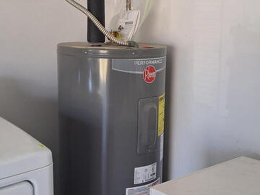 594 Pine Forest Court, Melbourne, FL 32940