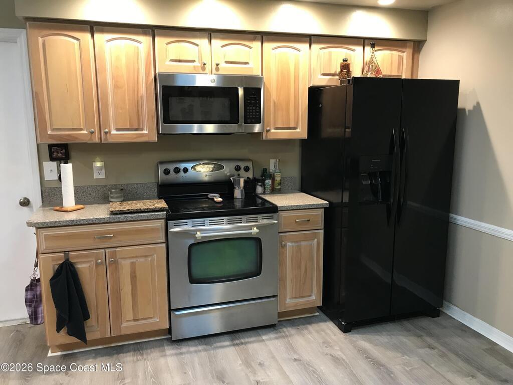 594 Pine Forest Court, Melbourne, FL 32940