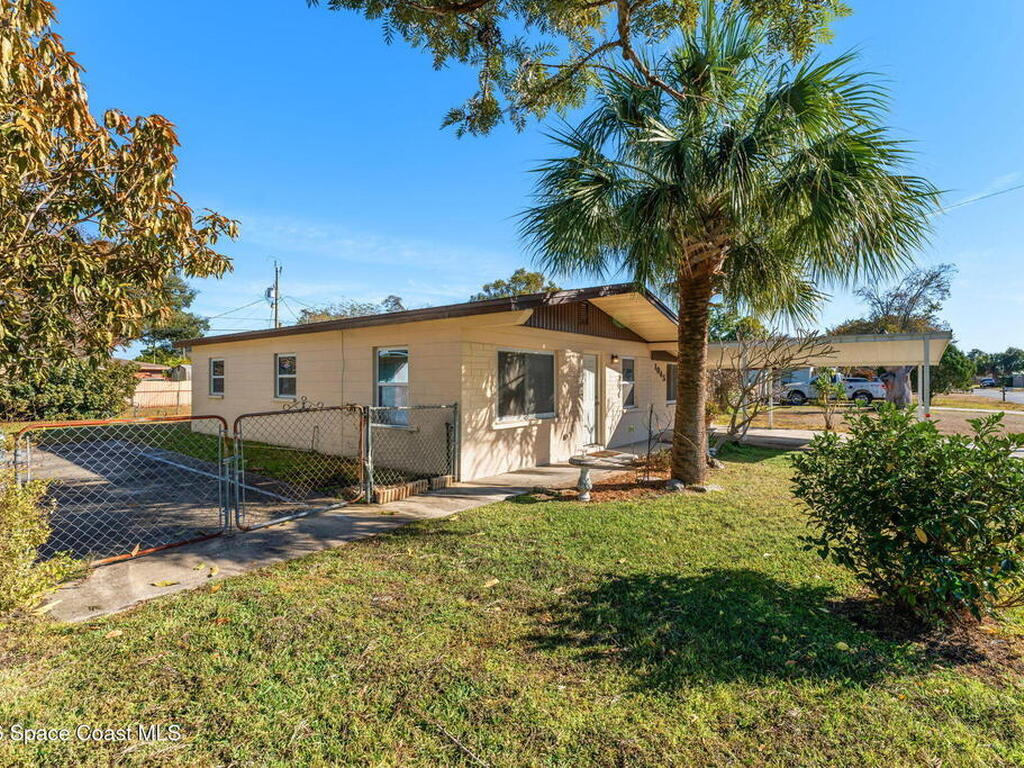 1045 Collins Street, Melbourne, FL 32935