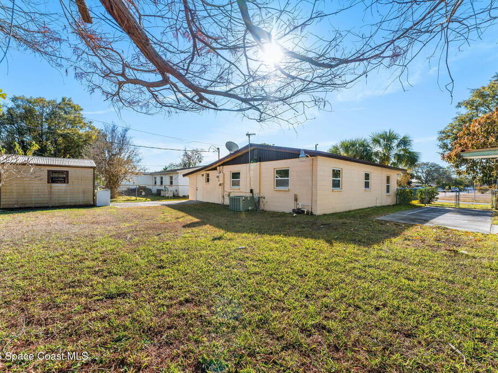 1045 Collins Street, Melbourne, FL 32935