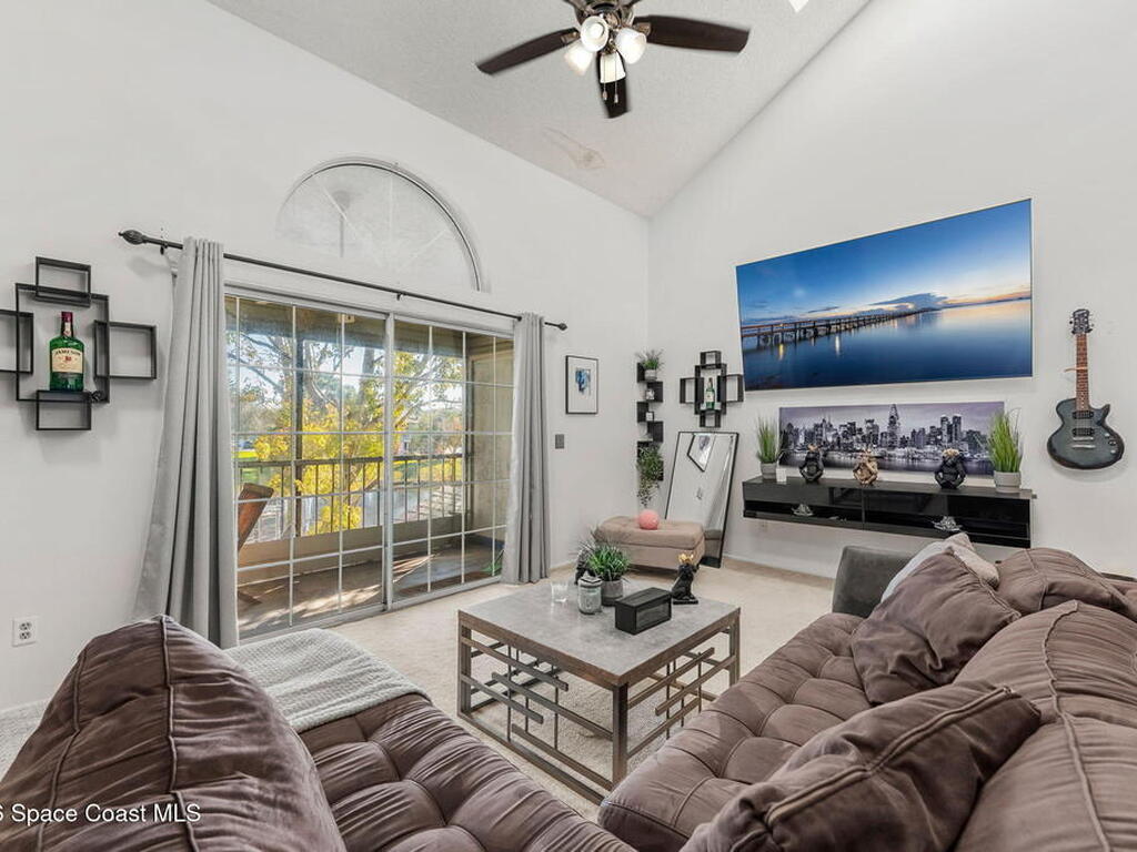 4920 Lake Waterford Way, Melbourne, FL 32901