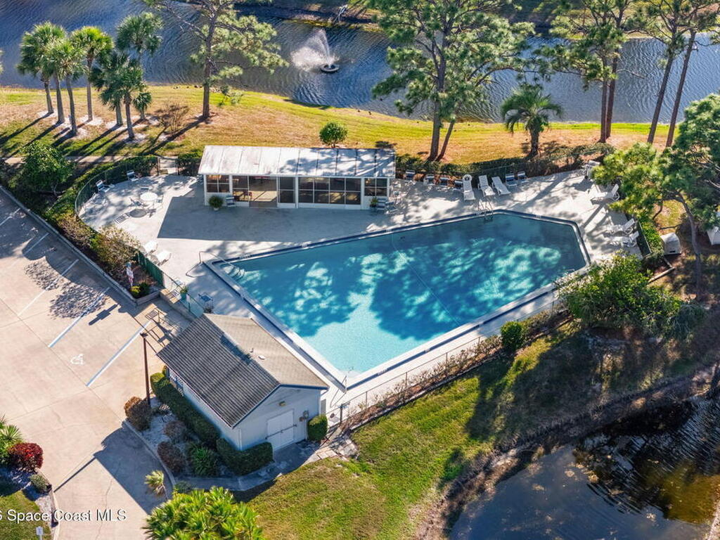 4920 Lake Waterford Way, Melbourne, FL 32901