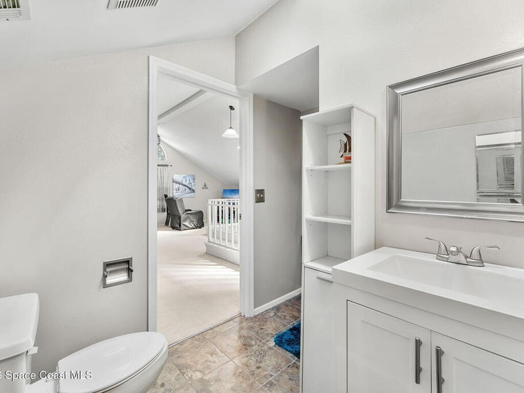 4920 Lake Waterford Way, Melbourne, FL 32901