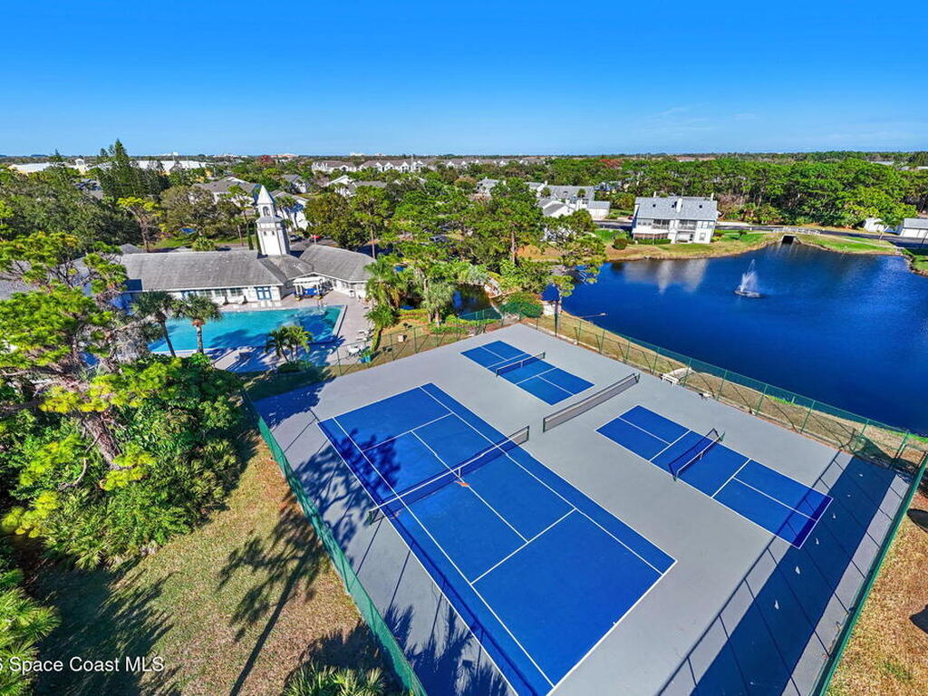 4920 Lake Waterford Way, Melbourne, FL 32901