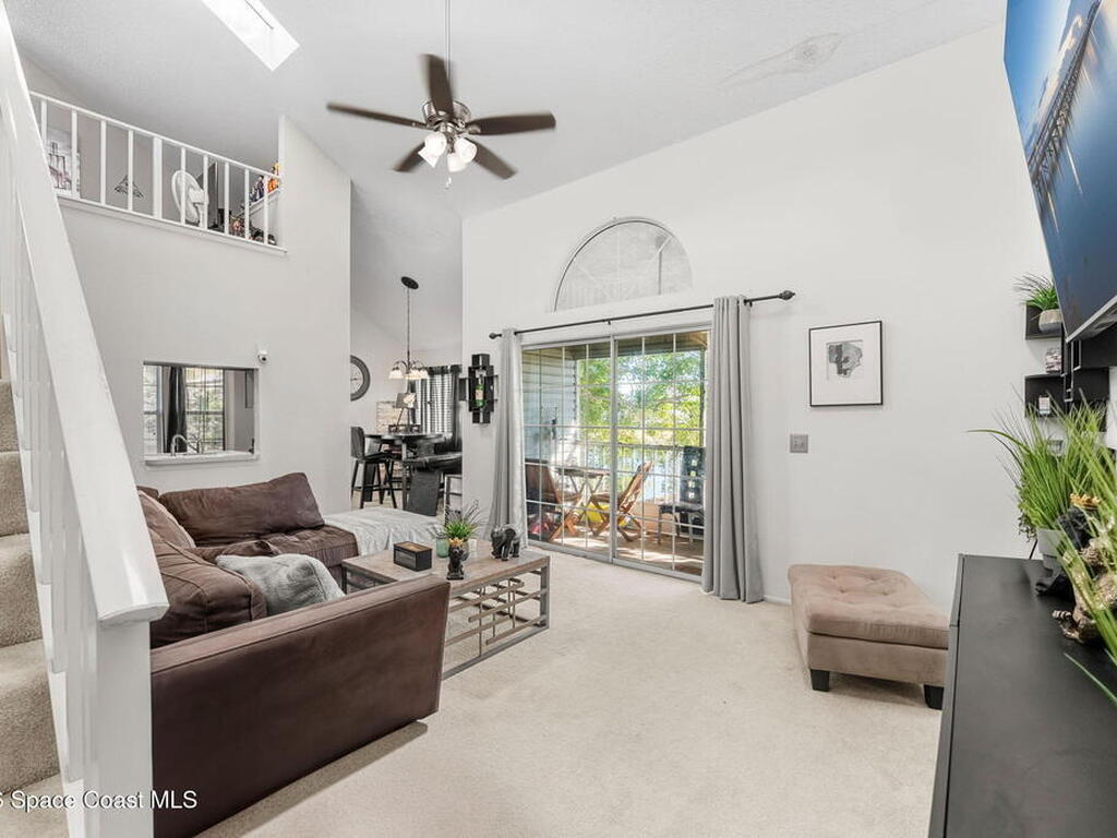 4920 Lake Waterford Way, Melbourne, FL 32901