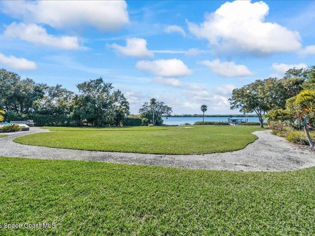 4737 S Tropical Trail, Merritt Island, FL 32952