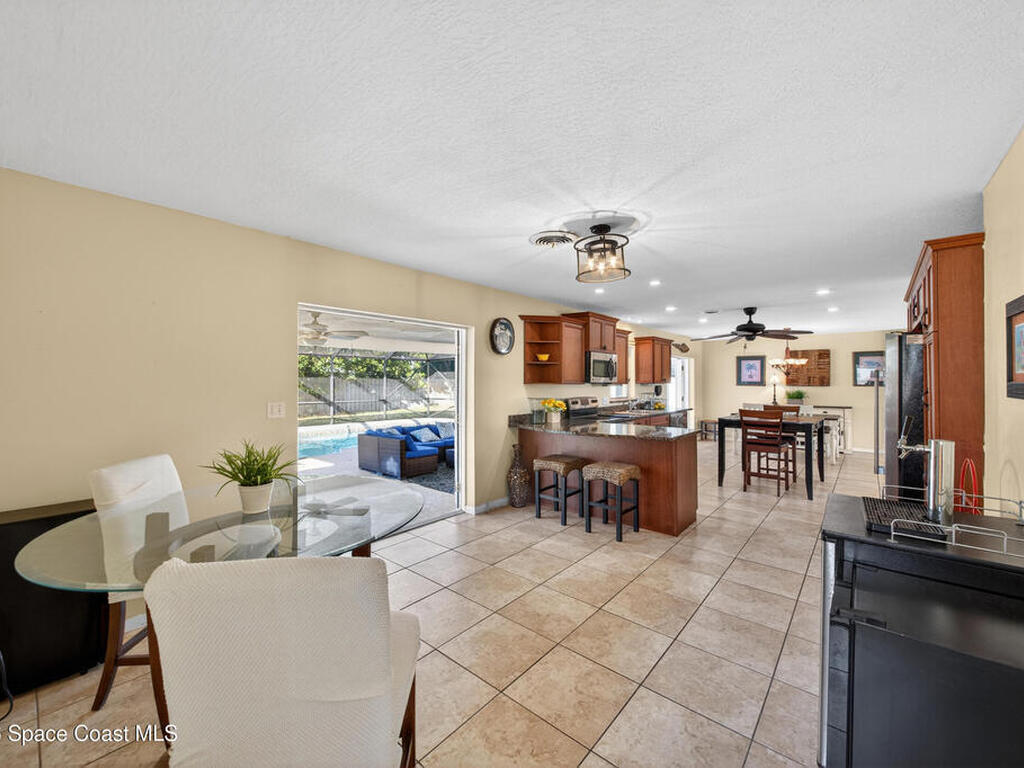 560 Glenwood Avenue, Satellite Beach, FL 32937