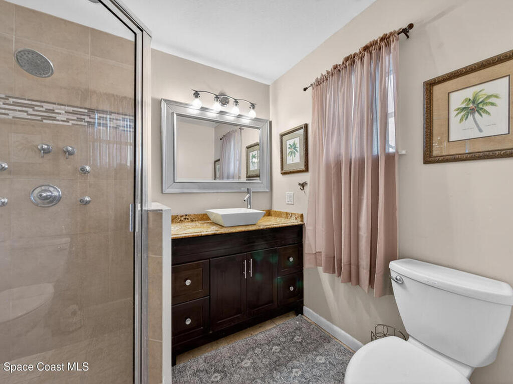 560 Glenwood Avenue, Satellite Beach, FL 32937