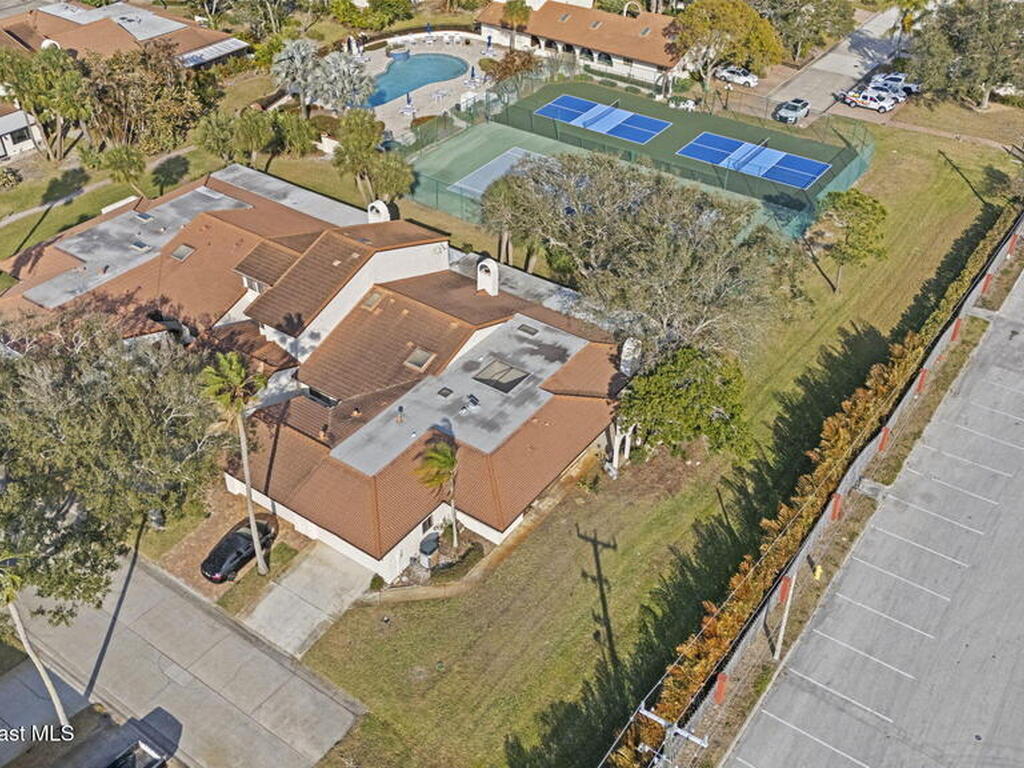 410 Parkside Place, Indian Harbour Beach, FL 32937