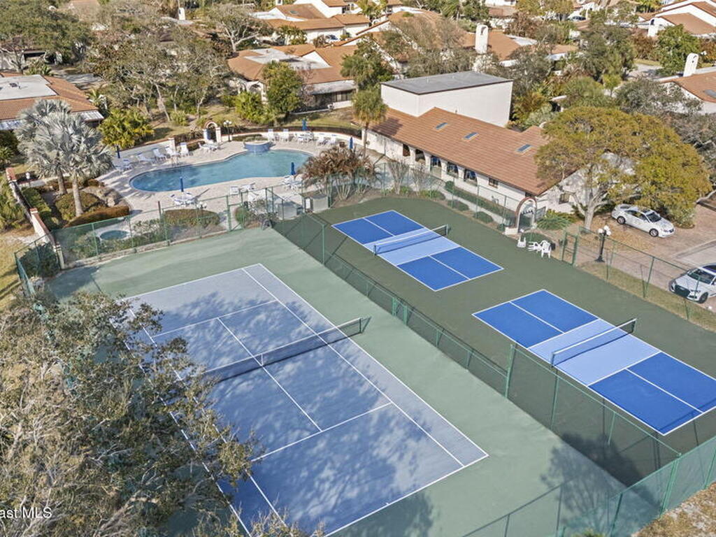 410 Parkside Place, Indian Harbour Beach, FL 32937