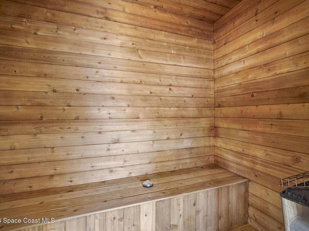 410 Parkside Place, Indian Harbour Beach, FL 32937