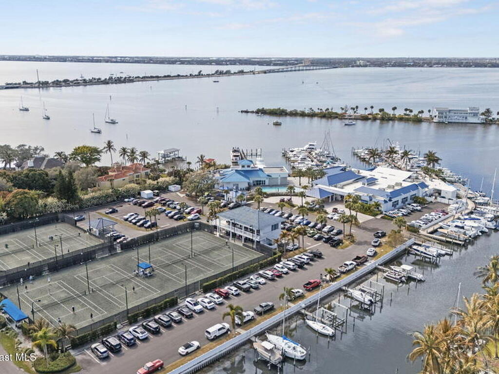 410 Parkside Place, Indian Harbour Beach, FL 32937