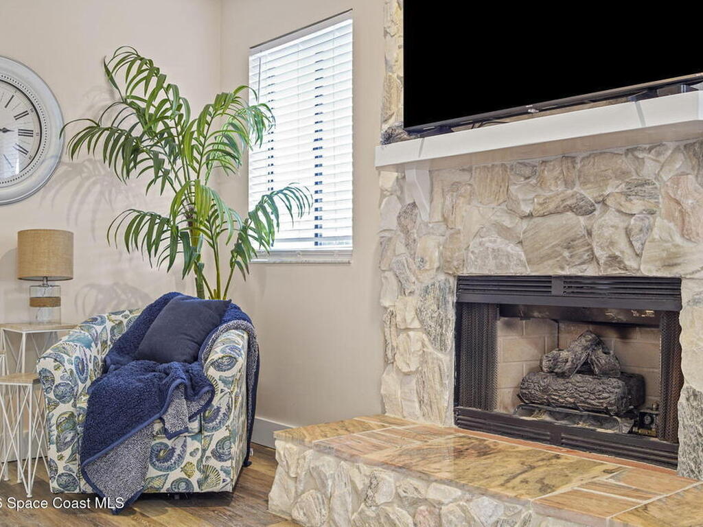 410 Parkside Place, Indian Harbour Beach, FL 32937